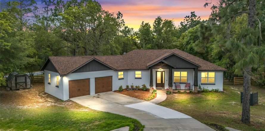 Villa ou maison à Wildwood, Floride 3 chambres, 181.81 m2 № 2121345