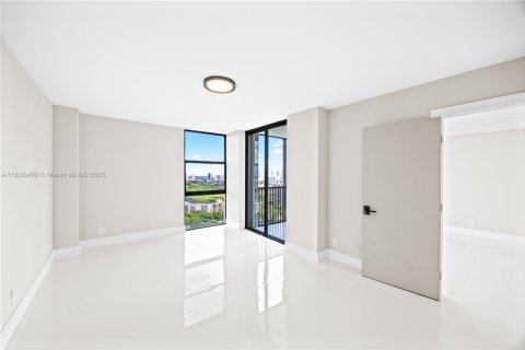 Купить кондоминиум в Авентура, Флорида 2 спальни, 107.49м2, № 1818318 - фото 12