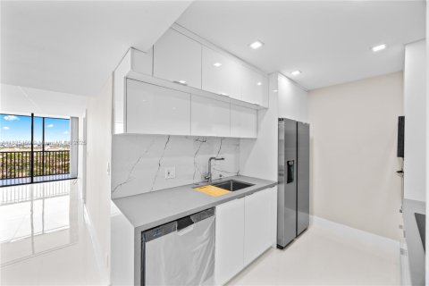 Купить кондоминиум в Авентура, Флорида 2 спальни, 107.49м2, № 1818318 - фото 5
