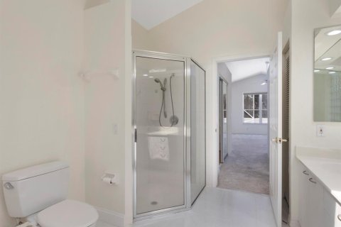 House in Boynton Beach, Florida 3 bedrooms, 199.37 sq.m. № 2261639 - photo 12