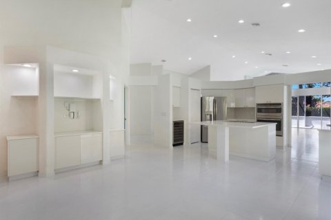 House in Boynton Beach, Florida 3 bedrooms, 199.37 sq.m. № 2261639 - photo 30