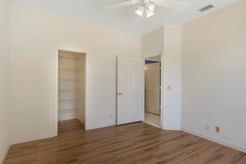 House in Boynton Beach, Florida 3 bedrooms, 199.37 sq.m. № 2261639 - photo 18