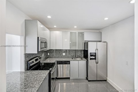 Снять в аренду кондоминиум в Авентура, Флорида 1 спальня, 99.03м2, № 2026966 - фото 19