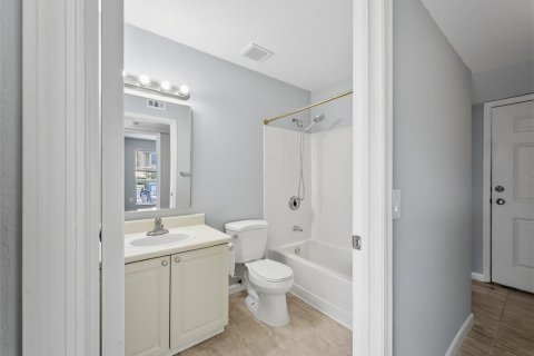Condo in Tampa, Florida, 3 bedrooms № 2221361 - photo 19