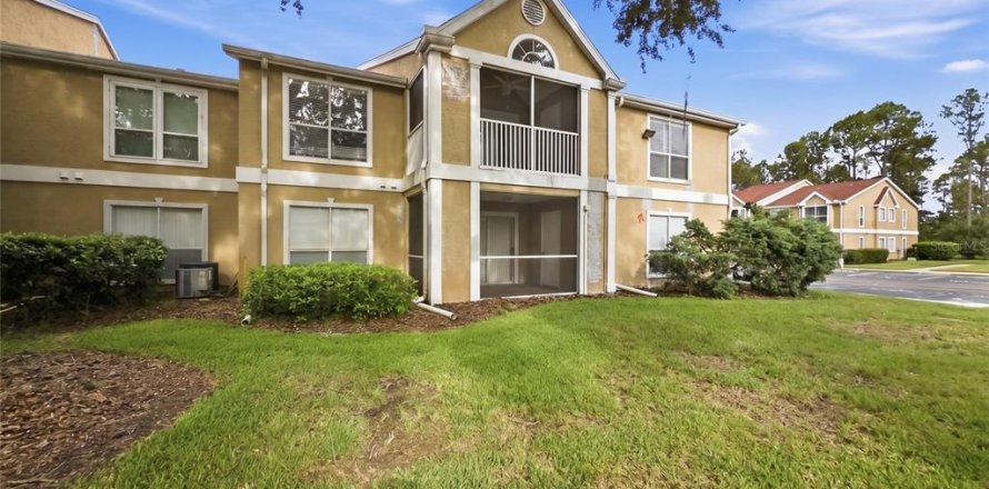 Condo in Tampa, Florida, 3 bedrooms № 2221361