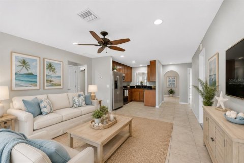 Villa ou maison à vendre à Englewood, Floride: 2 chambres, 116.5 m2 № 2147902 - photo 6