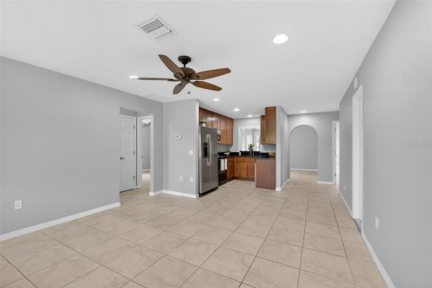 Villa ou maison à vendre à Englewood, Floride: 2 chambres, 116.5 m2 № 2147902 - photo 5