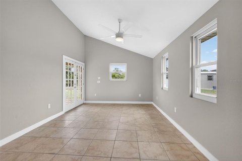 Villa ou maison à vendre à Englewood, Floride: 2 chambres, 116.5 m2 № 2147902 - photo 24