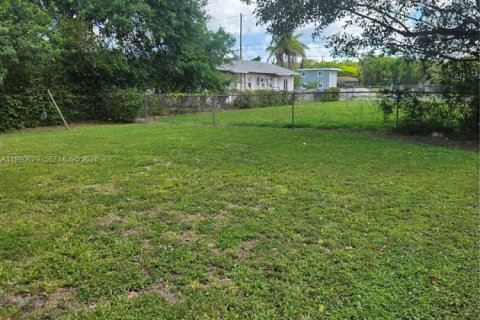 Купить виллу или дом в Майами, Флорида 3 спальни, 118.36м2, № 2052585 - фото 15