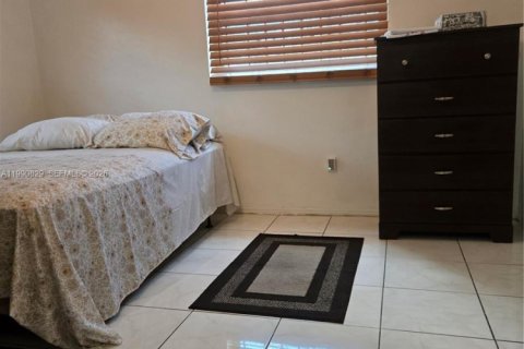 Купить виллу или дом в Майами, Флорида 3 спальни, 118.36м2, № 2052585 - фото 11