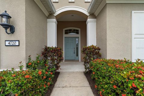 Villa ou maison à vendre à Bradenton, Floride: 3 chambres, 204.57 m2 № 2395712 - photo 4