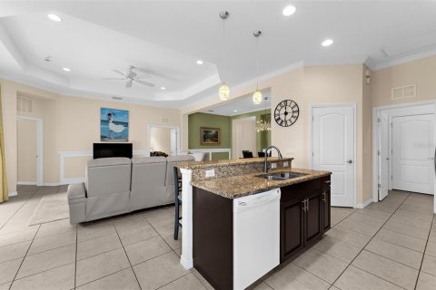 Villa ou maison à vendre à Bradenton, Floride: 3 chambres, 204.57 m2 № 2395712 - photo 16