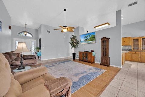 Casa en venta en Haines City, Florida, 3 dormitorios, 166.57 m2 № 1817269 - foto 4