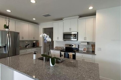 Casa en alquiler en Davenport, Florida, 4 dormitorios, 191.38 m2 № 1798035 - foto 3