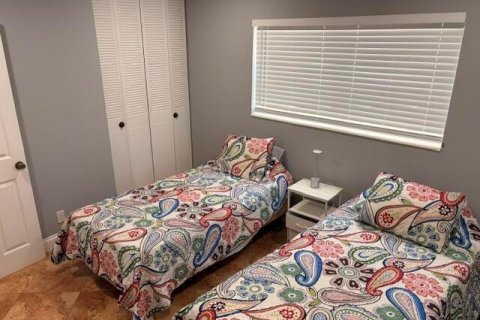 Condo in Lauderdale Lakes, Florida, 2 bedrooms № 2083778 - photo 19