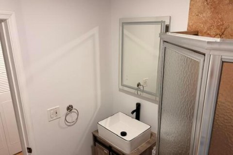 Condo in Lauderdale Lakes, Florida, 2 bedrooms № 2083778 - photo 22