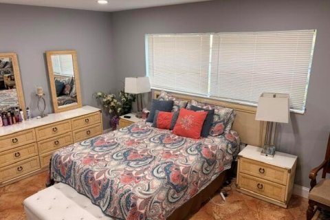 Condo in Lauderdale Lakes, Florida, 2 bedrooms № 2083778 - photo 10