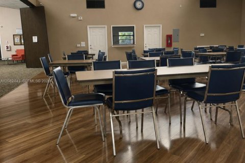 Copropriété à louer à Tamarac, Floride: 2 chambres, 95.22 m2 № 2348579 - photo 21
