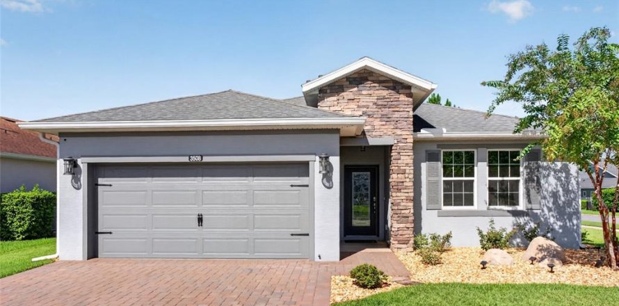 House in OCALA PRESERVE in Ocala, Florida 2 bedrooms, 156.17 sq.m. № 2277945