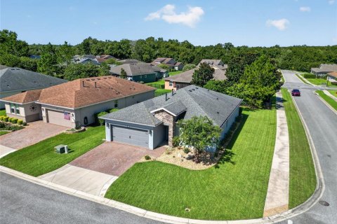 House in OCALA PRESERVE in Ocala, Florida 2 bedrooms, 156.17 sq.m. № 2277945 - photo 2