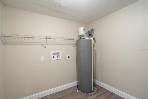 Casa en venta en Orlando, Florida, 4 dormitorios, 139.35 m2 № 1831427 - foto 11