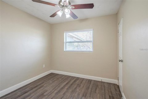 Casa en venta en Orlando, Florida, 4 dormitorios, 139.35 m2 № 1831427 - foto 12