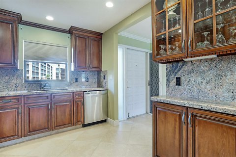 Condo in Jupiter, Florida, 2 bedrooms  № 1852158 - photo 16