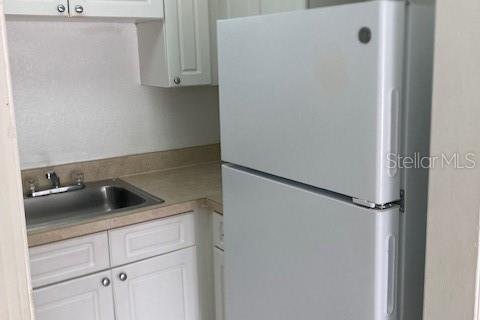 Condominio en alquiler en Maitland, Florida, 1 dormitorio, 51.1 m2 № 1911223 - foto 4