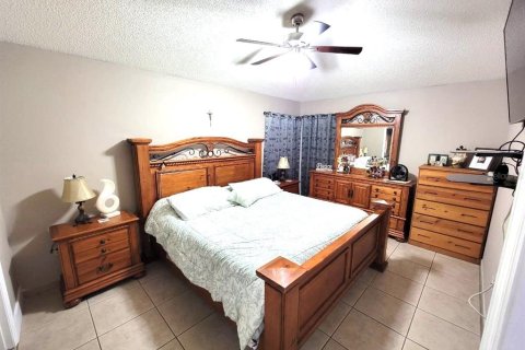 Casa en venta en Orlando, Florida, 3 dormitorios, 128.86 m2 № 2144599 - foto 9