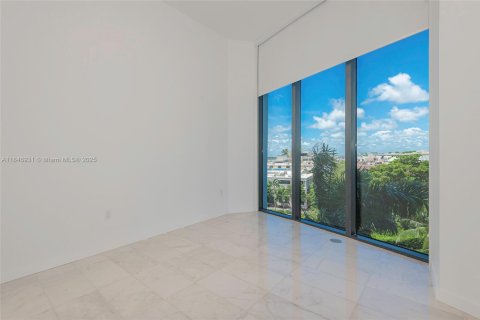 Copropriété à louer à Miami, Floride: 3 chambres, 235.23 m2 № 1960987 - photo 21