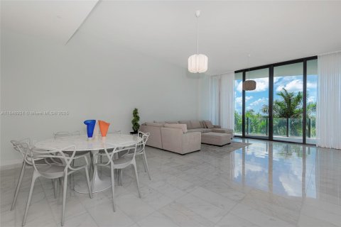 Copropriété à louer à Miami, Floride: 3 chambres, 235.23 m2 № 1960987 - photo 4