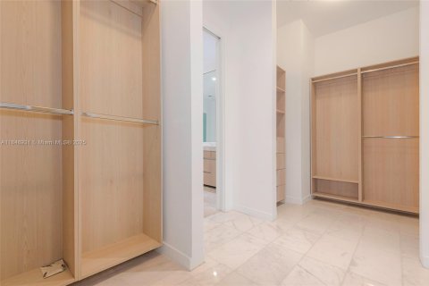 Copropriété à louer à Miami, Floride: 3 chambres, 235.23 m2 № 1960987 - photo 28