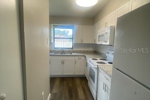 Apartamento en alquiler en Mulberry, Florida, 2 dormitorios, 96.99 m2 № 1906819 - foto 3