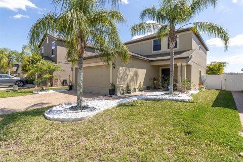 House in New Port Richey, Florida 3 bedrooms, 168.15 sq.m. № 1613677 - photo 3