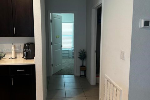 House in Davenport, Florida 4 bedrooms № 1881859 - photo 7