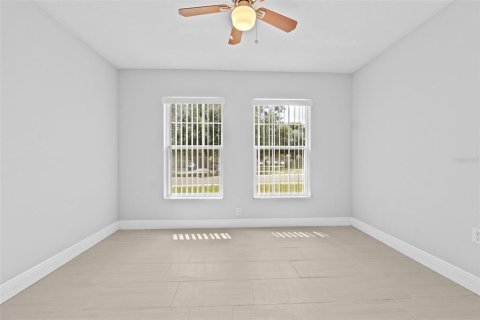 House in Winter Haven, Florida 3 bedrooms, 144.93 sq.m. № 1904692 - photo 25
