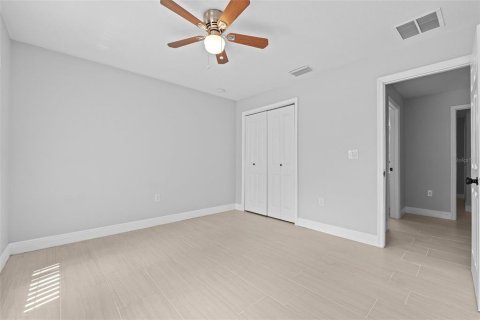 House in Winter Haven, Florida 3 bedrooms, 144.93 sq.m. № 1904692 - photo 27