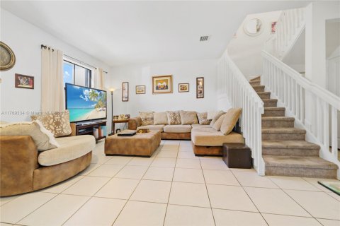 Touwnhouse à vendre à Homestead, Floride: 3 chambres, 149.76 m2 № 1705133 - photo 4
