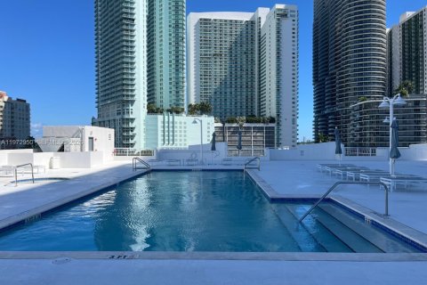 Copropriété à louer à Miami, Floride: 2 chambres, 100.98 m2 № 2032989 - photo 14