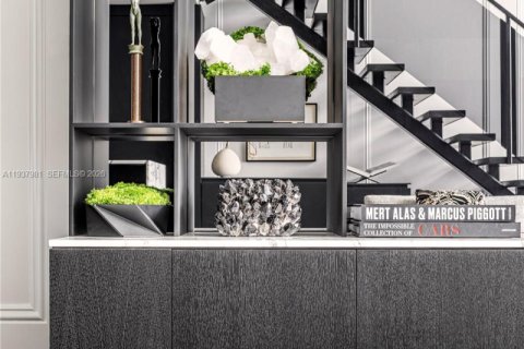 Apartment in Miami, Florida 2 bedrooms, 167.41 sq.m. № 1999840 - photo 13