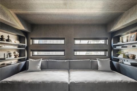 Apartment in Miami, Florida 2 bedrooms, 167.41 sq.m. № 1999840 - photo 22