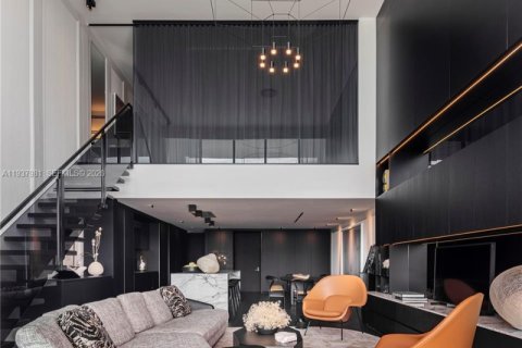 Apartment in Miami, Florida 2 bedrooms, 167.41 sq.m. № 1999840 - photo 2