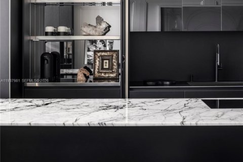 Apartment in Miami, Florida 2 bedrooms, 167.41 sq.m. № 1999840 - photo 10