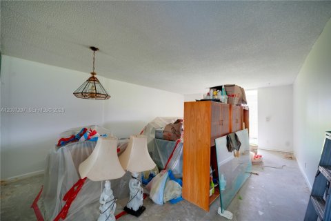Condo in Dania Beach, Florida, 2 bedrooms  № 2083669 - photo 21