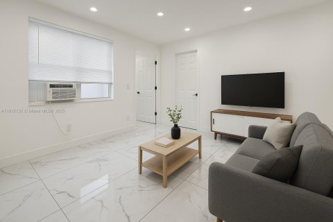 Appartement à louer à Hollywood, Floride: 2 chambres № 1755932 - photo 6