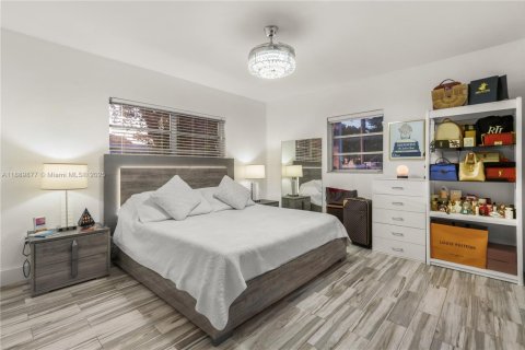 Casa en venta en Palmetto Bay, Florida, 2 dormitorios, 93.18 m2 № 1956325 - foto 19