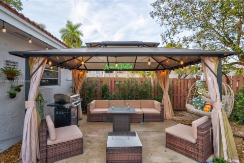 Купить виллу или дом в Пальметто-Бей, Флорида 2 спальни, 93.18м2, № 1956325 - фото 22