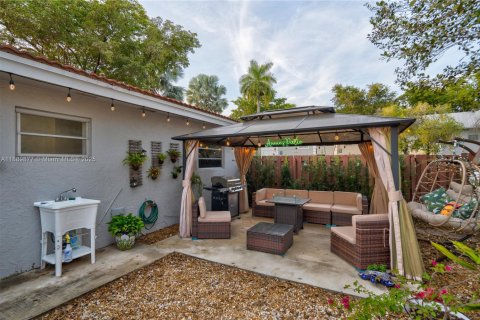 Купить виллу или дом в Пальметто-Бей, Флорида 2 спальни, 93.18м2, № 1956325 - фото 23