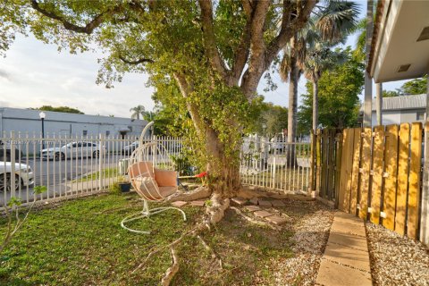 Купить виллу или дом в Пальметто-Бей, Флорида 2 спальни, 93.18м2, № 1956325 - фото 2