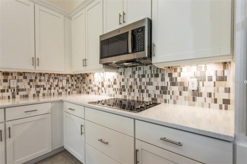 Villa ou maison à louer à Daytona Beach, Floride: 3 chambres, 181.35 m2 № 2387398 - photo 8